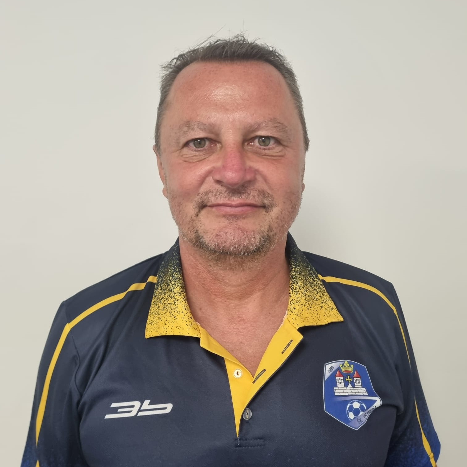 Hlavný tréner